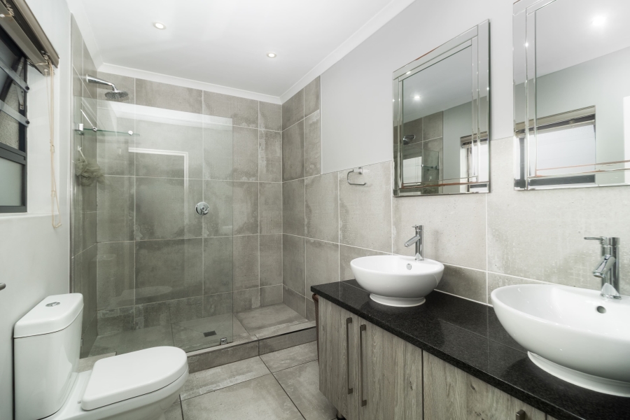 3 Bedroom Property for Sale in Protea Heights Western Cape